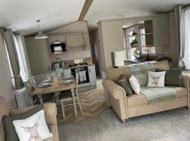 The avenue, Waterside, glamping site in Paignton