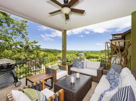 Modern 3BR Condo with Partial Ocean View - Carao - Reserva Conchal Golf Resort, hotel in Playa Conchal