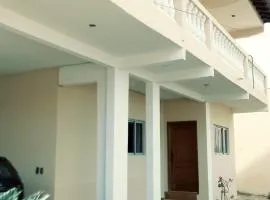 Sobrado Parque Mae Bonifacia 4 suites com ar e piscina