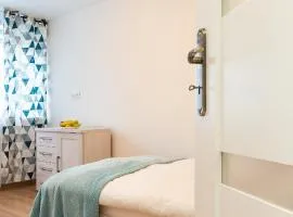 Apartament pod Świerkiem - Pet Friendly - 2 osobne pokoje dla max 5 osób - Space Apart