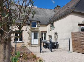 Les gîtes de Denise, proche Saint-Malo au calme, hotel in Bonnemain