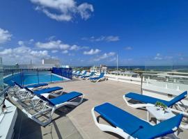 Azure Lofts & Pool, hotel in San Andrés