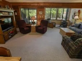 Seven Springs Swiss Mountain 3 Bedroom Standard Condo, Close to Golf Course condo