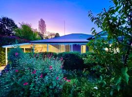 Mimosa House, holiday home in Mount Victoria