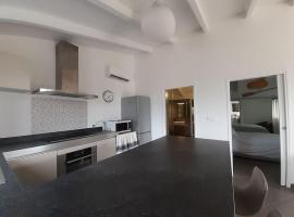 Location vacances Corse Maison au calme proche Ajaccio & plages, hotel en Cuttoli-Corticchiato