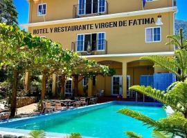 Hotel y Restaurante Virgen de Fátima, hotell med parkeringsplass i La Ceiba