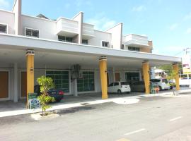 GOLDEN GUEST HOUSE KUANTAN, готель у місті Куантан