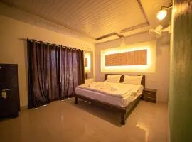 Hotel Orchid Palace