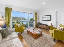 Cosy Cottage Above the Hawkesbury w/ Jetty