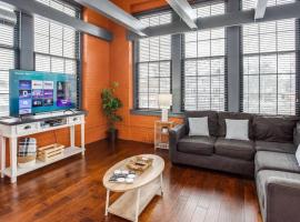 Centric Modern Loft w/ King Beds, apartamento en Rochester