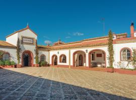 Holiday Home Cortijo Santa Maria, hotel in El Garrobo