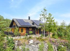 Lovely Home In Munkedal With Kitchen、ムンケドルのヴィラ