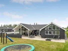 Pet Friendly Home In Blåvand With Sauna