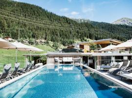 Hotel Arlmont 4 Stern Superior, hotel v destinaci Sankt Anton am Arlberg