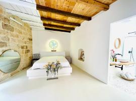 Hydria guest house art gallery, hotel en Acquaviva delle Fonti