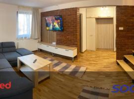 Csomád Apartments – hotel w mieście Băile Tuşnad