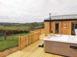 Castle Pren Lodges, resort village in Llanddewi Ystradenny