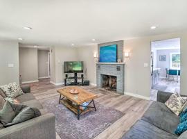 Modern Washington Vacation Rental with Mountain View, hotel with parking in Gold Bar