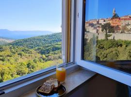 The View, apartment in Labin
