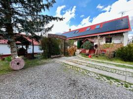 Alma Hof Vendégház, hotel with parking in Boldogasszonyfa