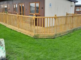 Lovely 2- bed holiday chalet perfect getaway 5 wa, chalet i Mablethorpe