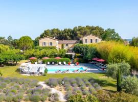 La Cour Des Sens, bed & breakfast a Lagnes