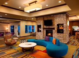 Fairfield Inn & Suites Houston Intercontinental Airport, hotel in zona Aeroporto Intercontinentale di Houston George Bush - IAH, Houston