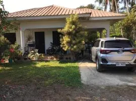 Riverside Transient House/Balingasay-Patar Beach