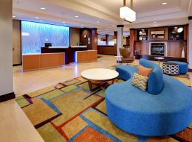 Fairfield Inn & Suites by Marriott Wausau – hotel w mieście Weston