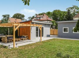 Cozy Home In Seebad Ueckermnde With Wifi, alojamento para férias em Bellin