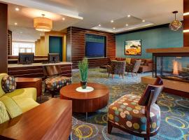 Fairfield Inn & Suites by Marriott San Diego Carlsbad, esteetön hotelli kohteessa Carlsbad