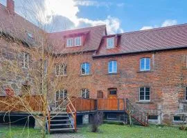 3 Bedroom Stunning Apartment In Nebra