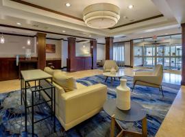 Fairfield Inn & Suites by Marriott Slippery Rock โรงแรมใกล้ มหาวิทยาลัยสลิปเปอรีร็อค เพนซิลวาเนีย ในSlippery Rock