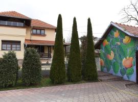 Seosko turističko domaćinstvo Kajsija, hotel perto de Gornja Trepca Thermal Spa, Čačak