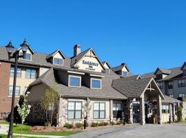 Residence Inn by Marriott Milwaukee Brookfield, hótel í Brookfield