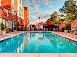TownePlace Suites by Marriott Macon Mercer University、メイコンにあるGrand Opera Houseの周辺ホテル