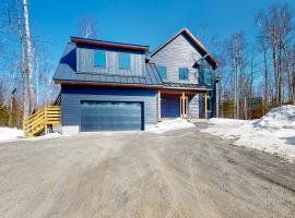 On Mountain Time, hotel in Carrabassett