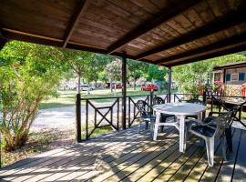 Mobilehomes in Pieve Vecchia - Norditalienische Seen 22044、マネルバ・デル・ガルダのホテル