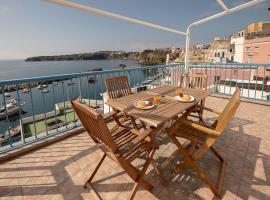 La Procidana House - Corricella Exlusive Terrace, готель у місті Прочида