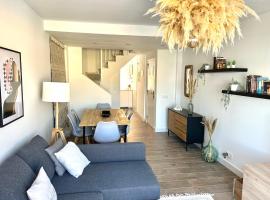 Apartamento Los Lances en Primera l&iacute;nea de playa con piscina