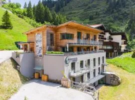 Mondschein Hotel & Chalet Ski-In Ski-Out Luxus am Arlberg
