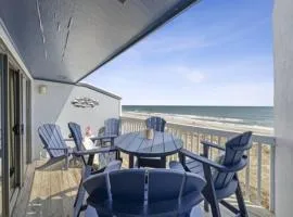 Conched Out - Feel the ocean breezes as you relax on the deck overlooking the lovely Carolina Beach coastline condo