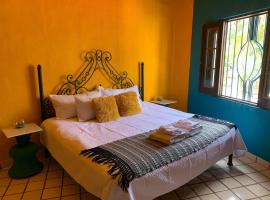 VILLA OASIS, δωμάτιο σε οικογενειακή κατοικία σε Puerto Vallarta