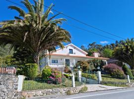 VillaVitoria, povoljni hotel u gradu 'Paredes de Coura'