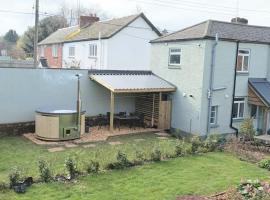 The Old Gasworks, hotel med jacuzzi i Milverton