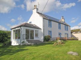 Kirkbride Farmhouse - 28471, hotel a Creetown