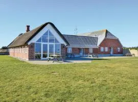 Lovely Home In Ringkøbing With Wifi