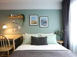 WoodGreen Room near Chatuchak Weekend Market