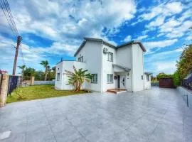 Glapsides Sea Villa