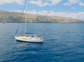 Brego, Velero para alojamiento, boat in Santa Cruz de Tenerife